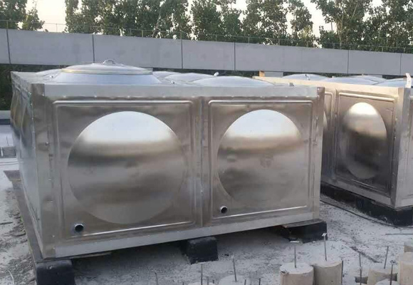 不锈钢生活水箱安装